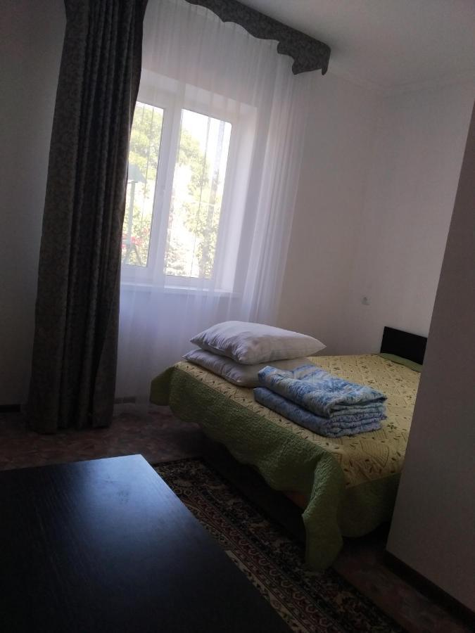 Guest House Arbat Cholpon-Ata Exterior photo