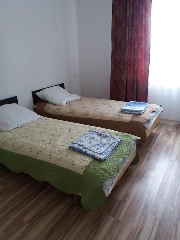 Guest House Arbat Cholpon-Ata Exterior photo
